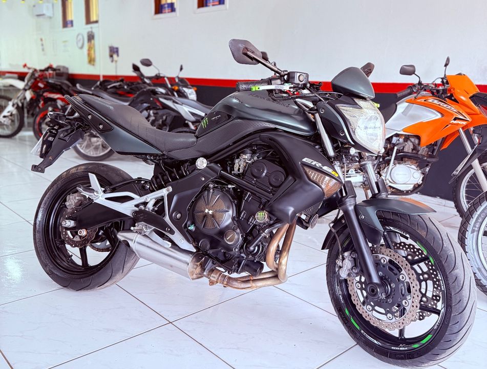 KAWASAKI ER-6N 650cc