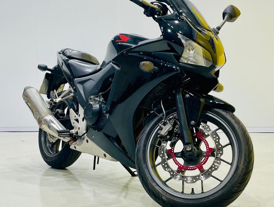 HONDA CBR 500R