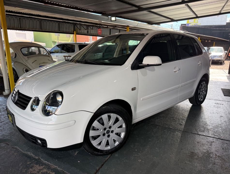 VolksWagen Polo 1.6 Mi/ S.Ouro 1.6Mi 101cv 8V 5p