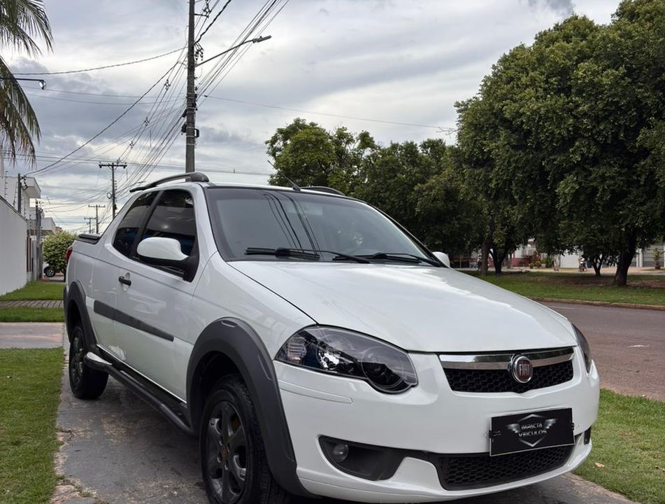 Fiat Strada Trekking 1.6 16V Flex CD