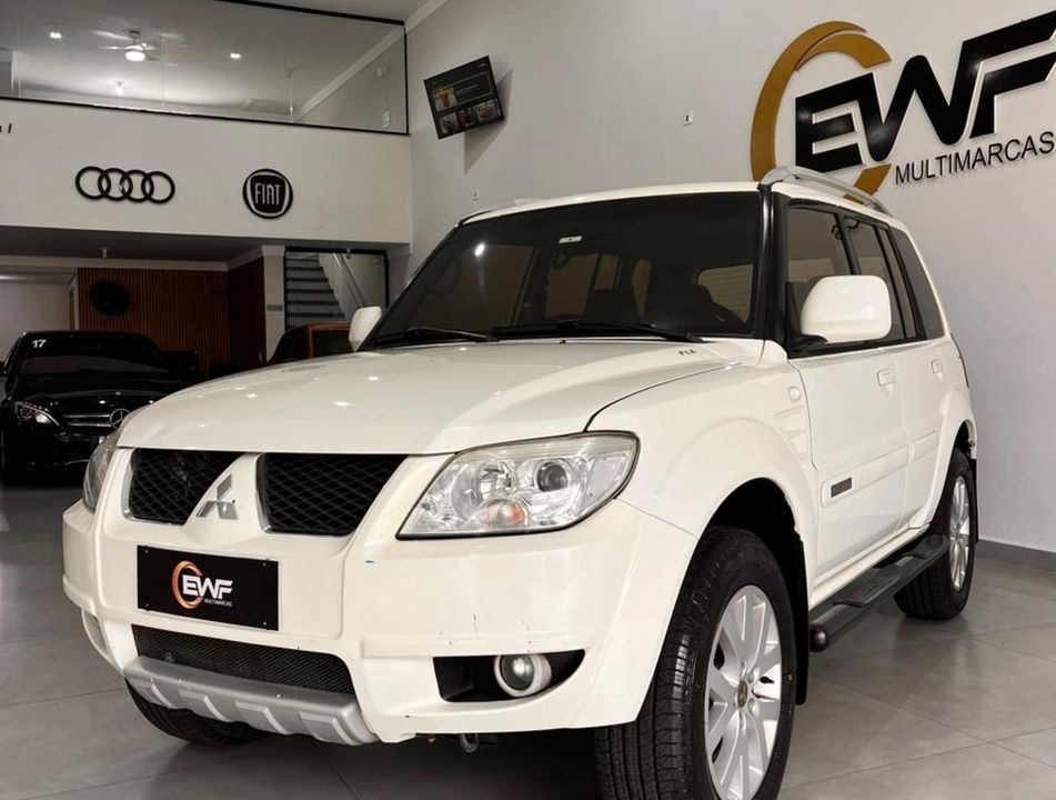 Mitsubishi Pajero TR4 2.0/ 2.0 Flex 16V 4x4 Aut.