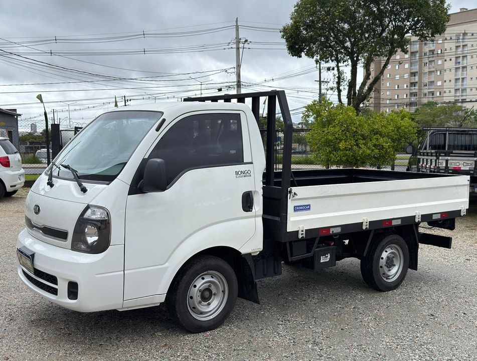 Kia Motors Bongo K-2500 2.5 4x2 TB Diesel