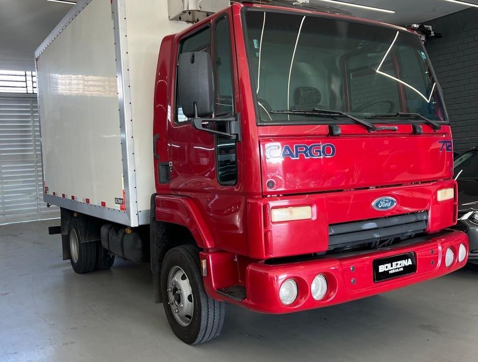 FORD Cargo 712