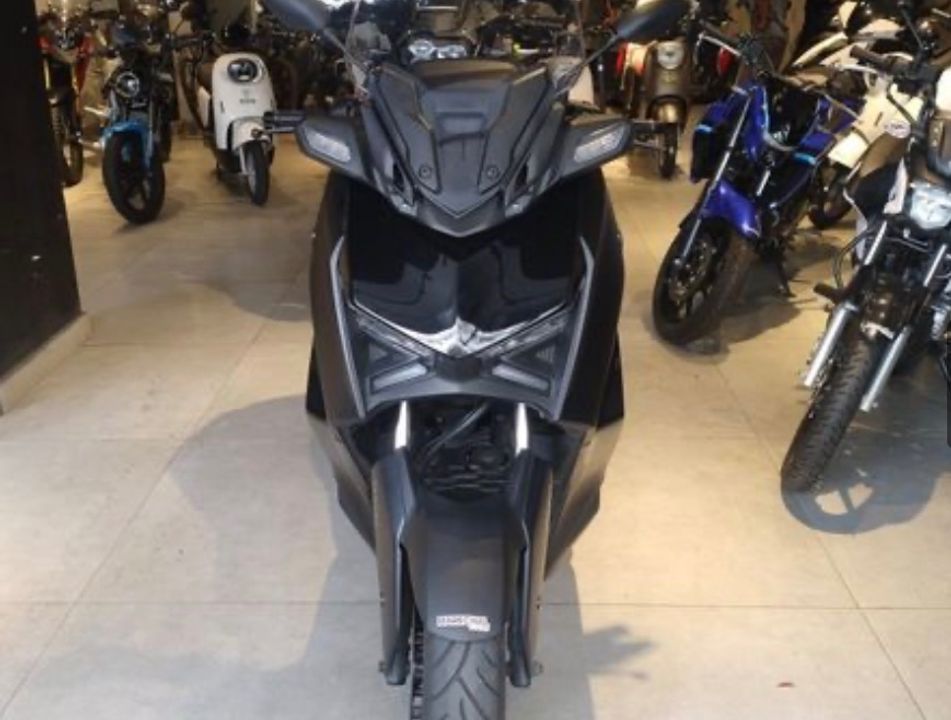 YAMAHA XMAX 250 CONNECTED 