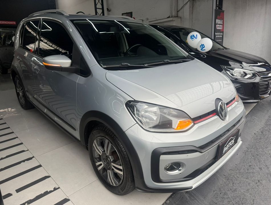 VolksWagen up! cross 1.0 TSI Total Flex 12V 5p
