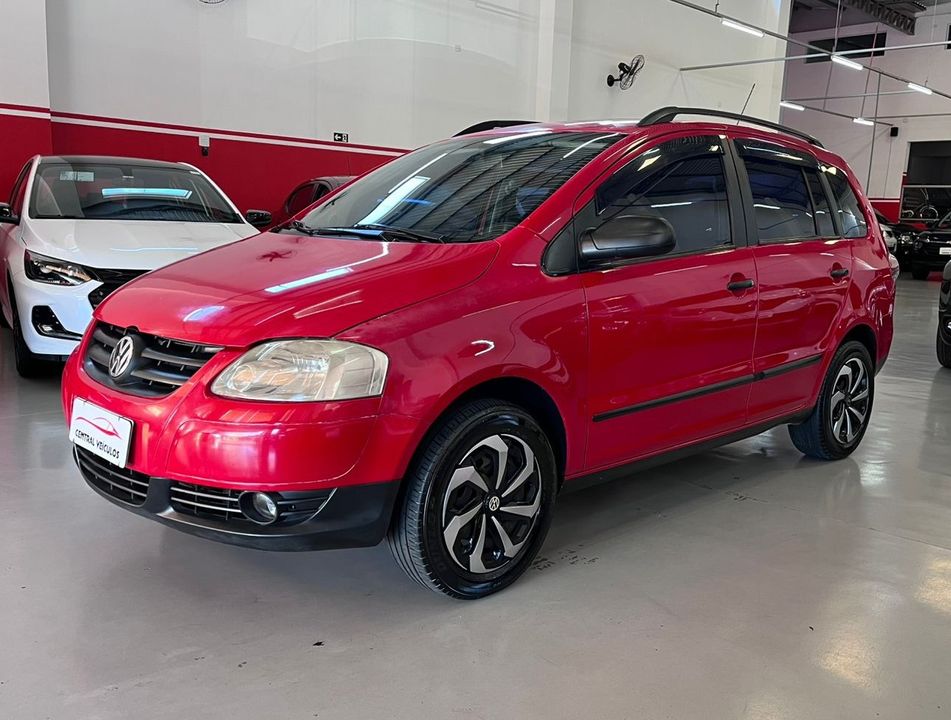 VolksWagen SPACEFOX 1.6/ 1.6 Trend Total Flex 8V 5p