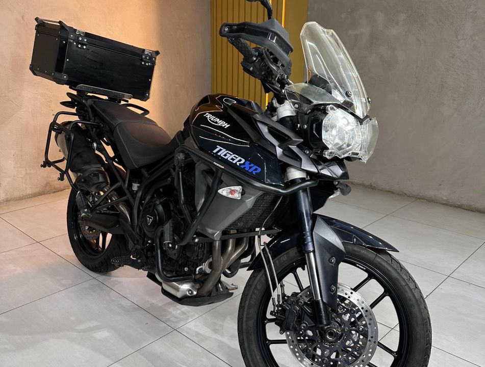 TRIUMPH TIGER 800 XR