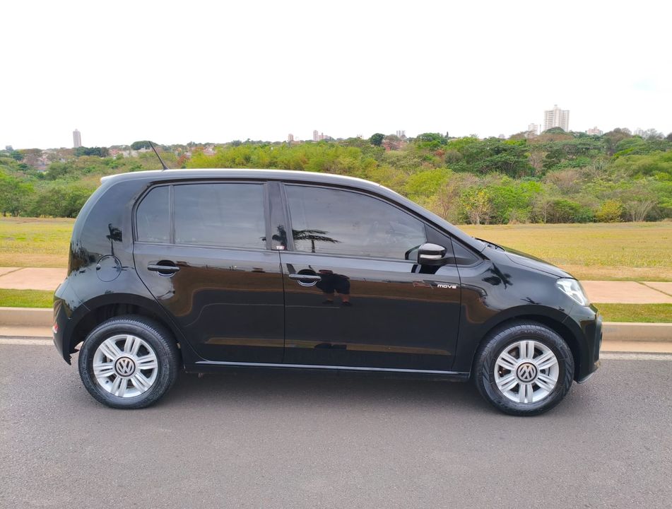 VolksWagen up! move 1.0 TSI Total Flex 12V 5p