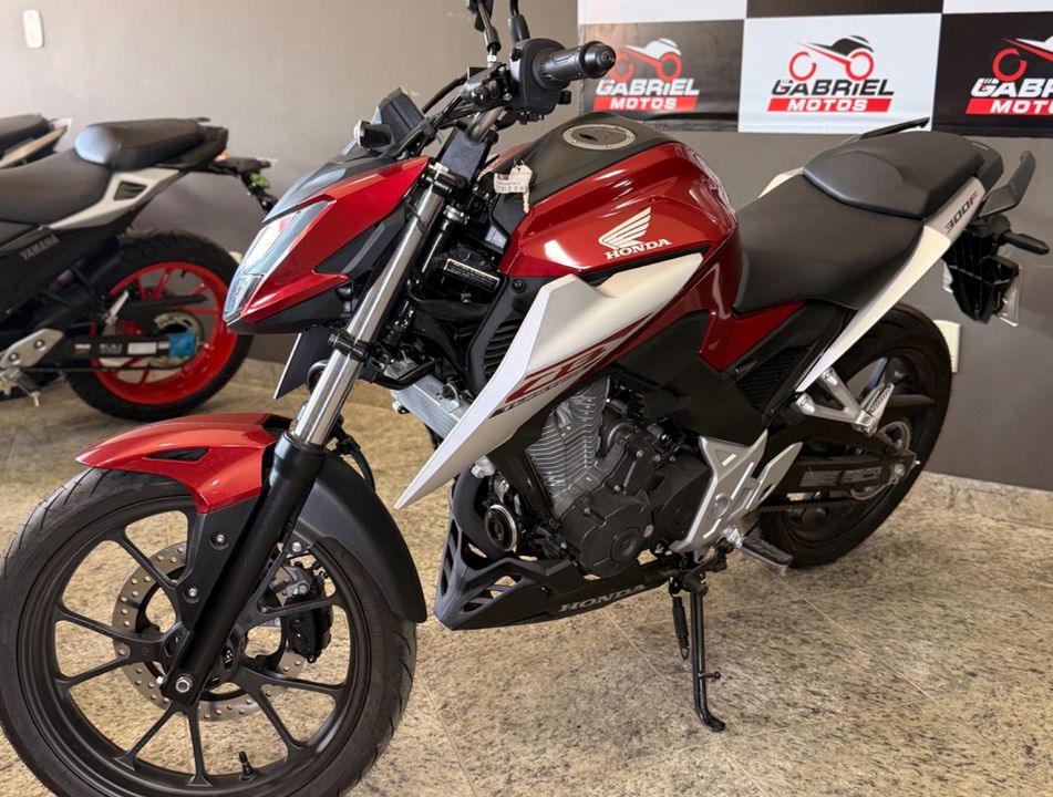 HONDA CB 300F Twister Flex