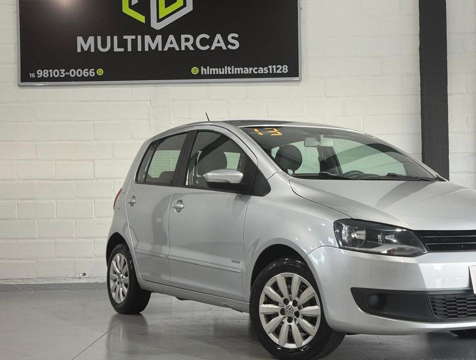 VolksWagen Fox 1.6 Mi Total Flex 8V 5p
