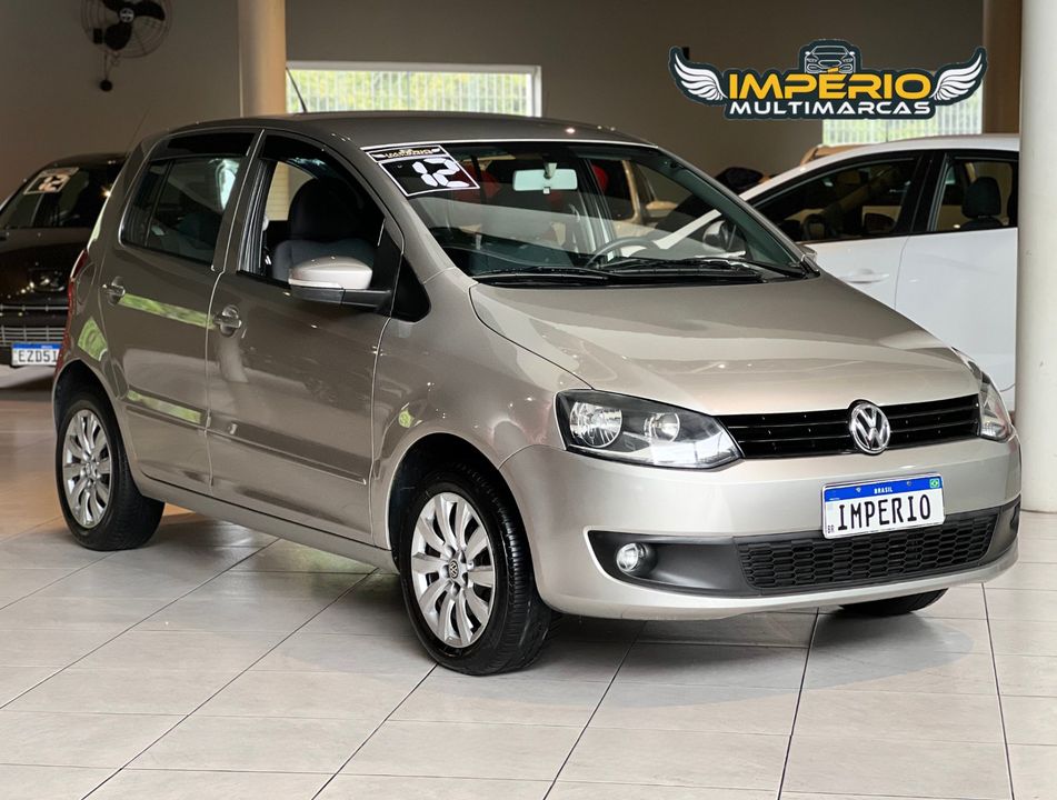 VolksWagen Fox 1.6 Mi Total Flex 8V 5p
