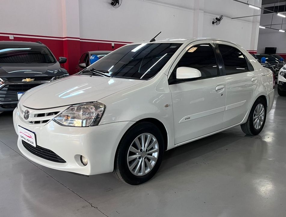 Toyota ETIOS XS Sedan1.5 Flex 16V 4p Mec.