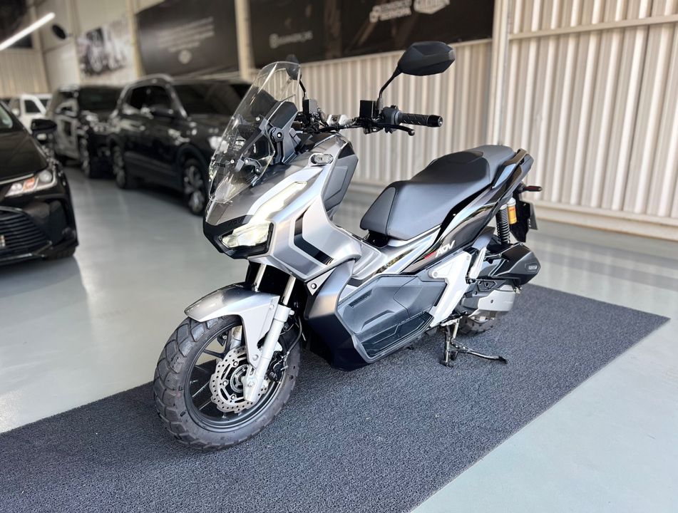 HONDA ADV 150