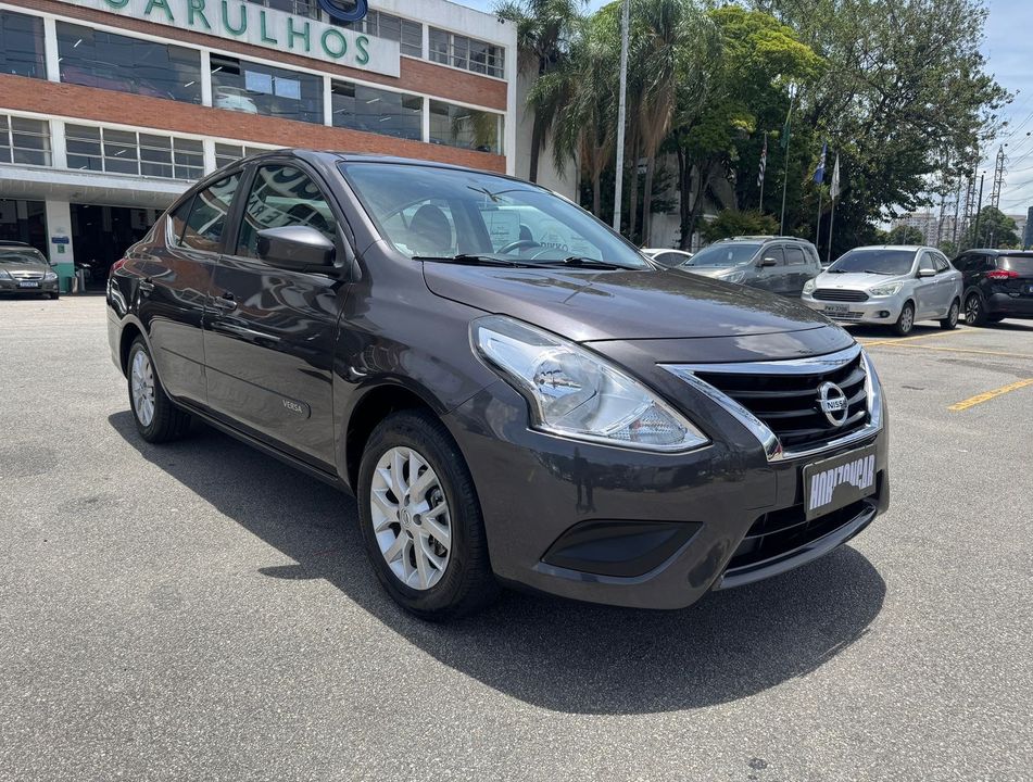 Nissan VERSA SL 1.6 16V Flex Fuel 4p Mec.