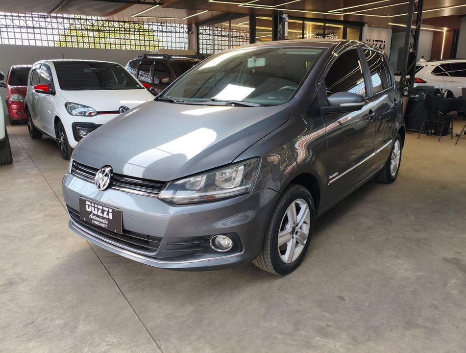 VolksWagen Fox Highline1.6 Flex 16V 5p
