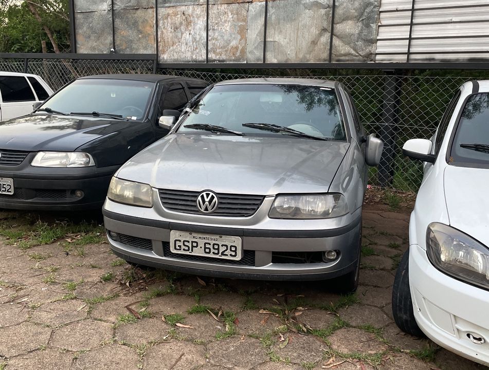 VolksWagen Gol 1.0 Plus 8v 4p