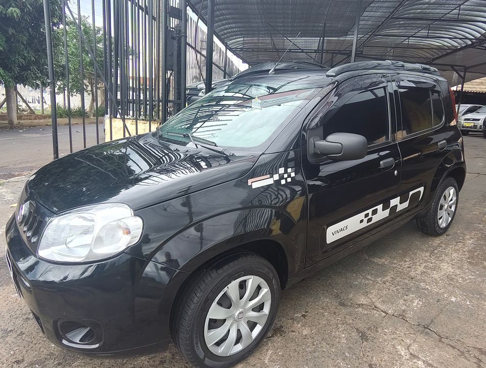 Fiat UNO VIVACE Celeb. 1.0 EVO F.Flex 8V 5p