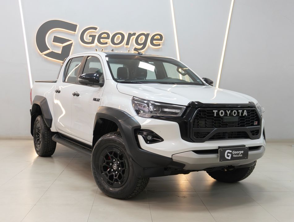 Toyota Hilux CD GR-S 4x4 2.8 TDI Dies. Aut.