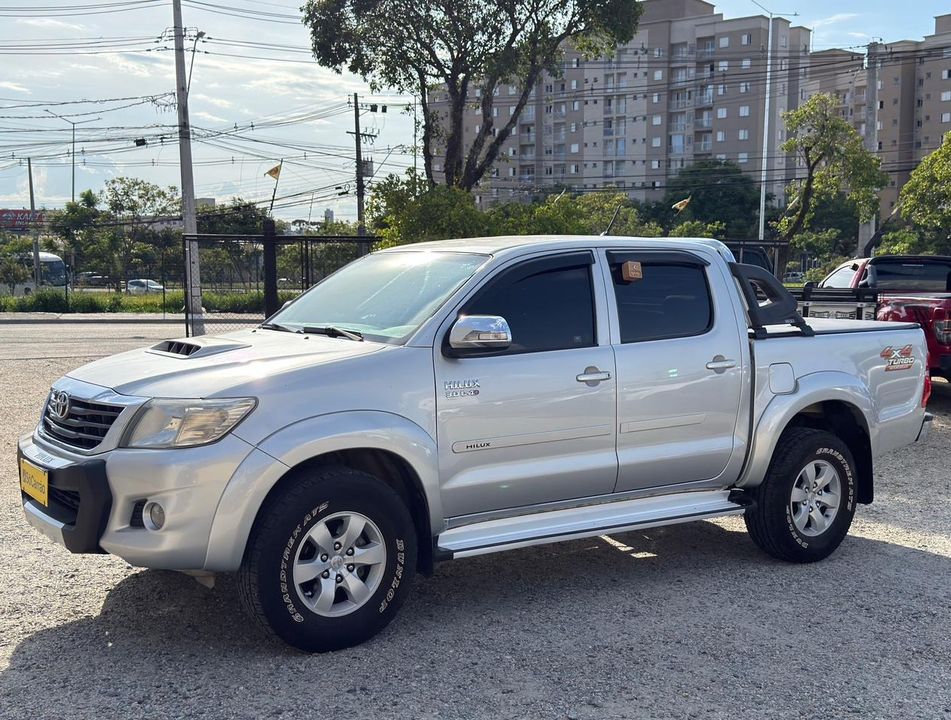 Toyota Hilux CD SRV D4-D 4x4 3.0 TDI Diesel Aut