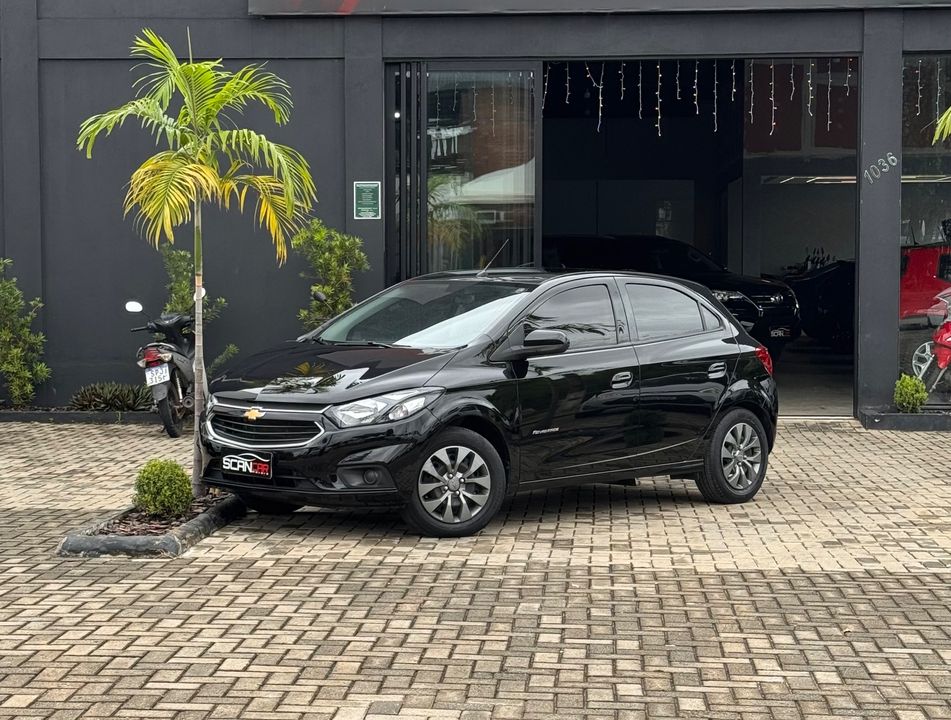 Chevrolet ONIX HATCH ADVANTAGE 1.4 8V Flex 5p Aut.