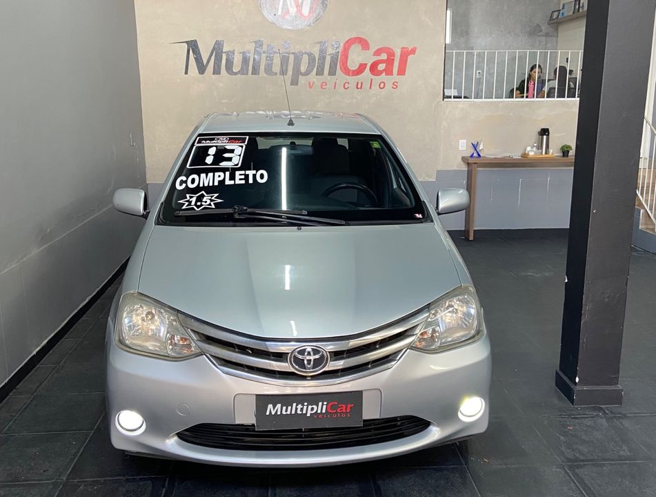 Toyota ETIOS XLS Sedan 1.5 Flex 16V 4p Mec.