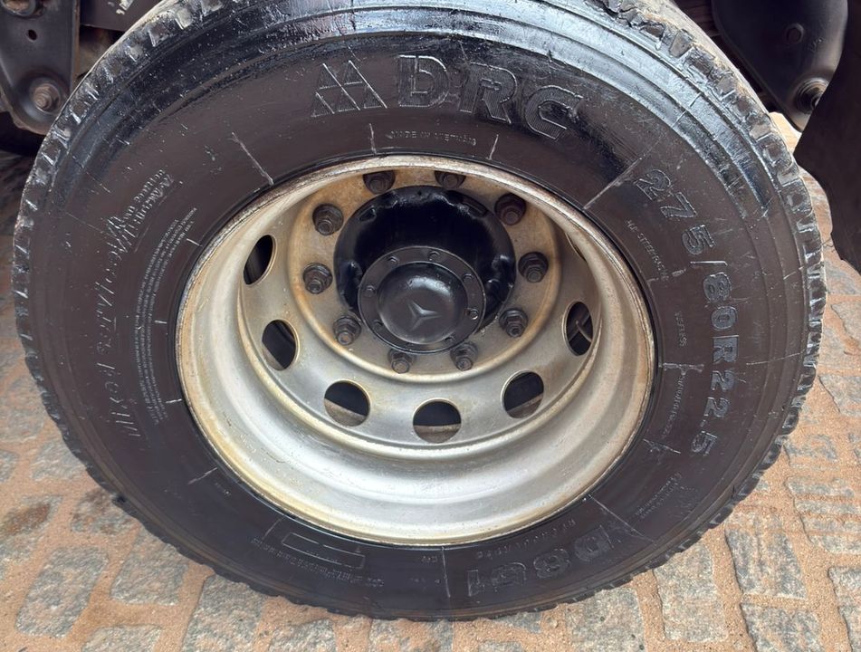 MERCEDES-BENZ L-1620 3-Eixos 2p (diesel)