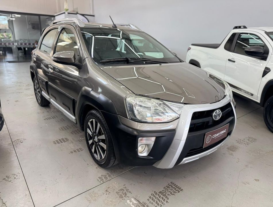 Toyota ETIOS CROSS 1.5 Flex 16V 5p Aut.