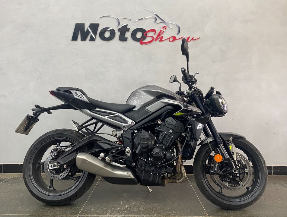 TRIUMPH STREET TRIPLE 765 R
