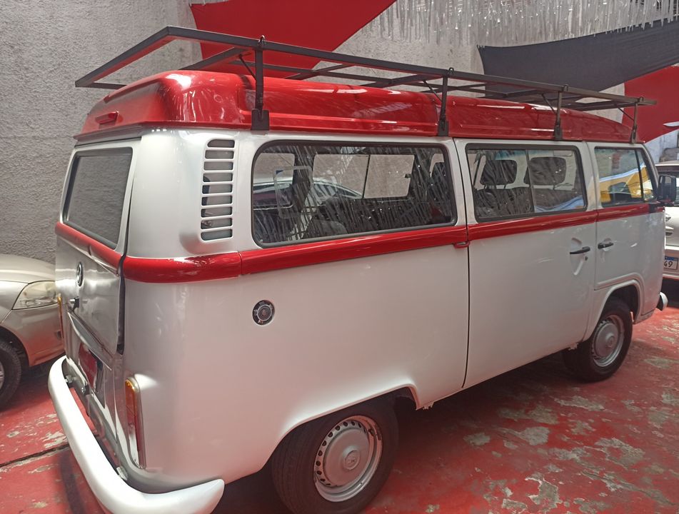 VolksWagen Kombi Standard 1.4 Mi Total Flex 8V