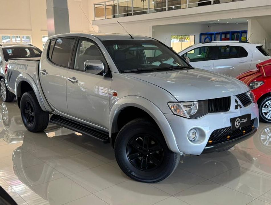 Mitsubishi L200 Triton HPE 3.2 CD TB Int.Diesel Aut