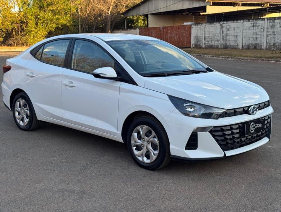 Hyundai HB20S Comfort Plus 1.0 Flex 12V Mec.