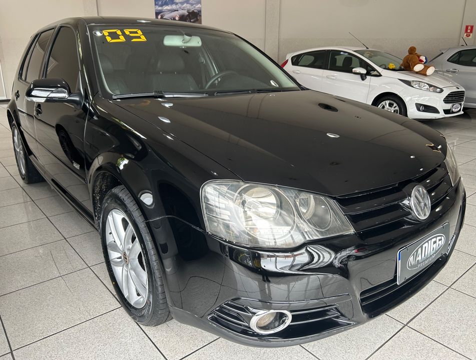 VolksWagen Golf  TECH 1.6 Mi Total Flex 8V 4p