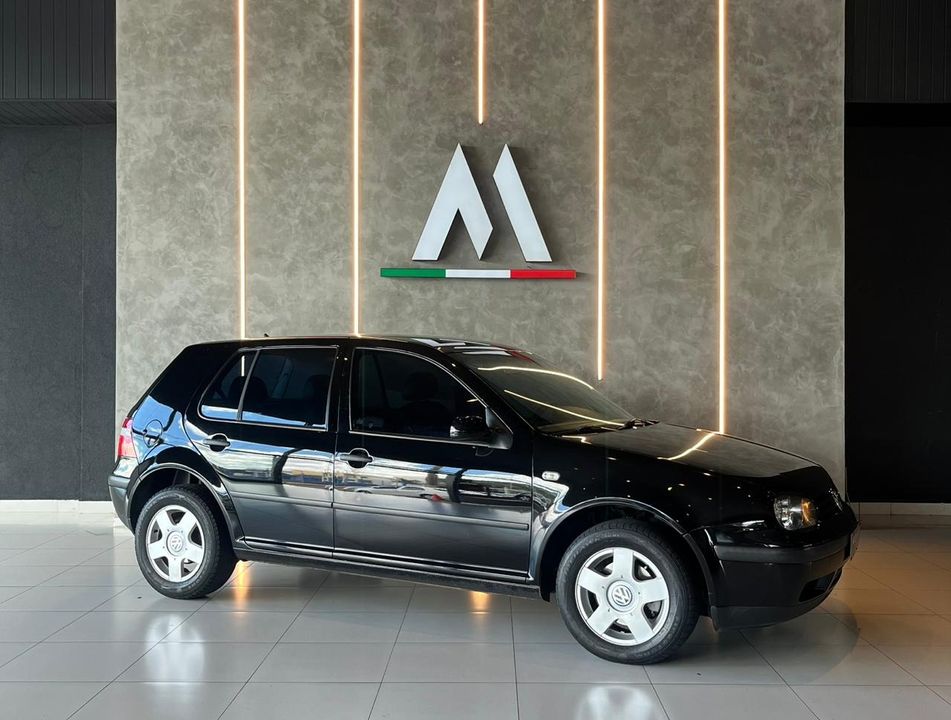 VolksWagen Golf 2.0/ 2.0 Mi Flex Aut/Tiptronic.