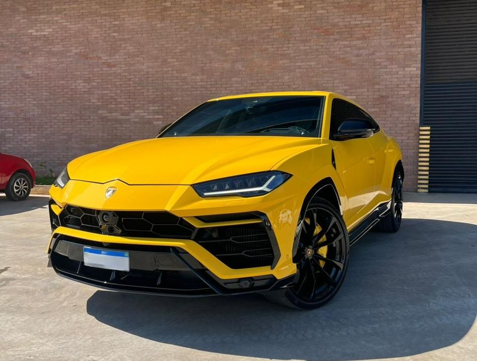 LAMBORGHINI URUS 650-4