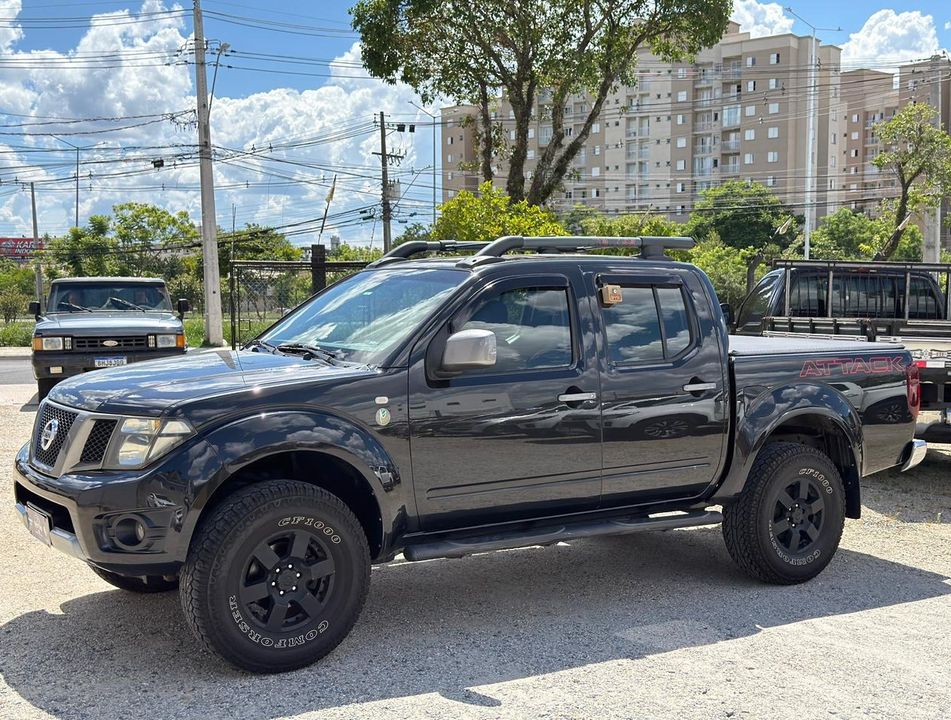 Nissan Frontier SV AT.CD 4x4 2.5 TB Diesel Mec.