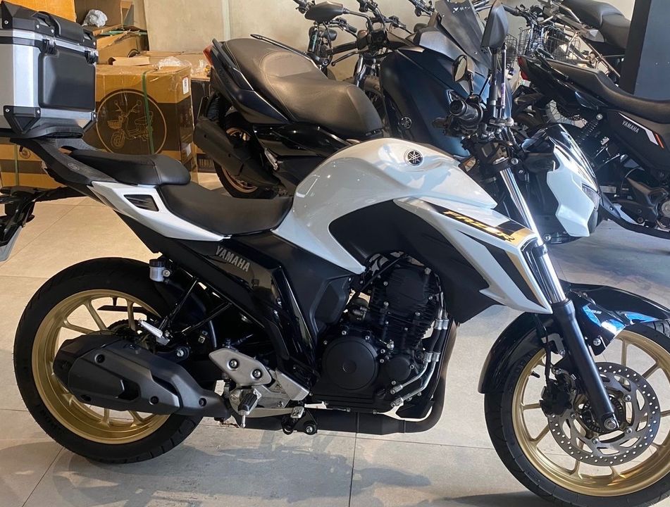 YAMAHA FZ25 250 FAZER CONNECTED