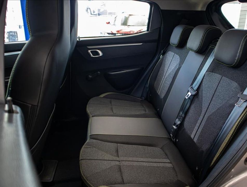 Renault KWID OUTSIDER 1.0 Flex 12V 5p Mec.