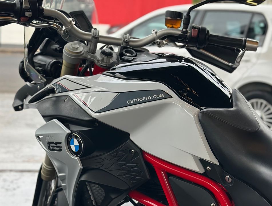 BMW F 800 GS Triple Black/trophy