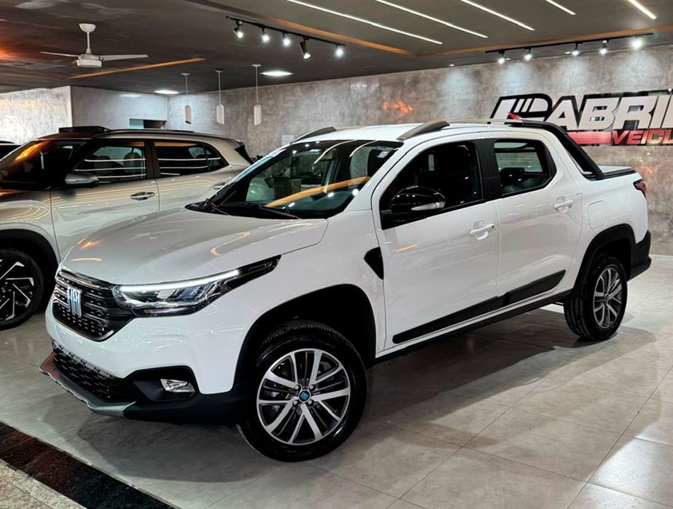 Fiat Strada Volcano 1.3 Flex 8V CD