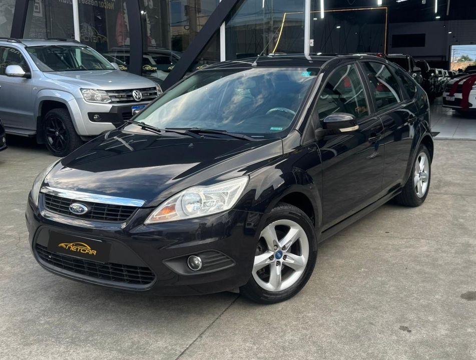 Ford Focus 1.6 S/SE/SE Plus Flex 8V/16V  5p