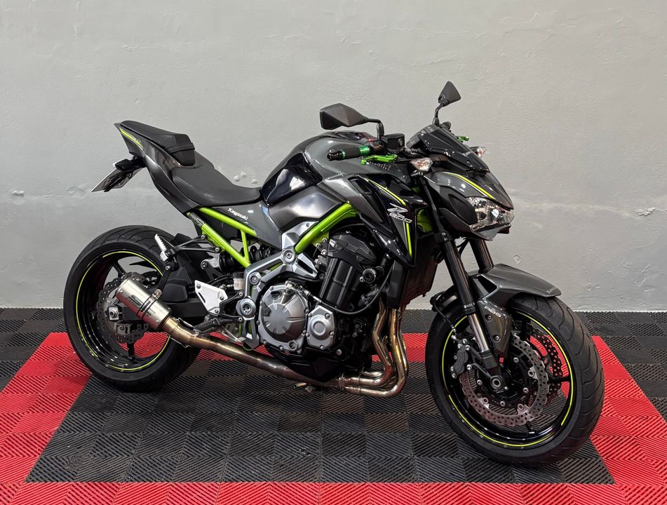 KAWASAKI Z 900