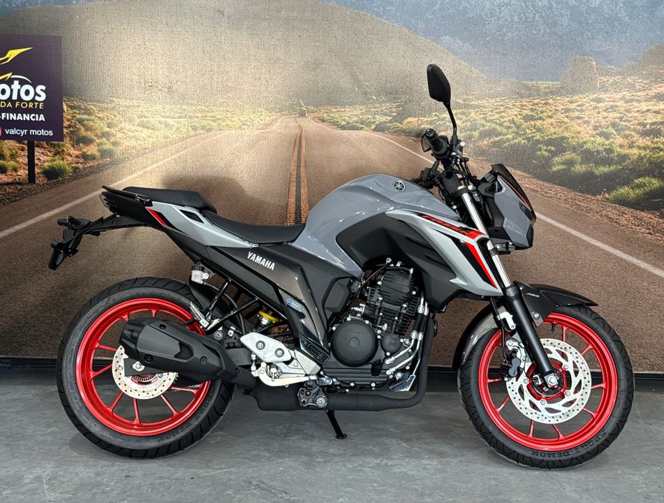 YAMAHA FZ25 CONNECTED