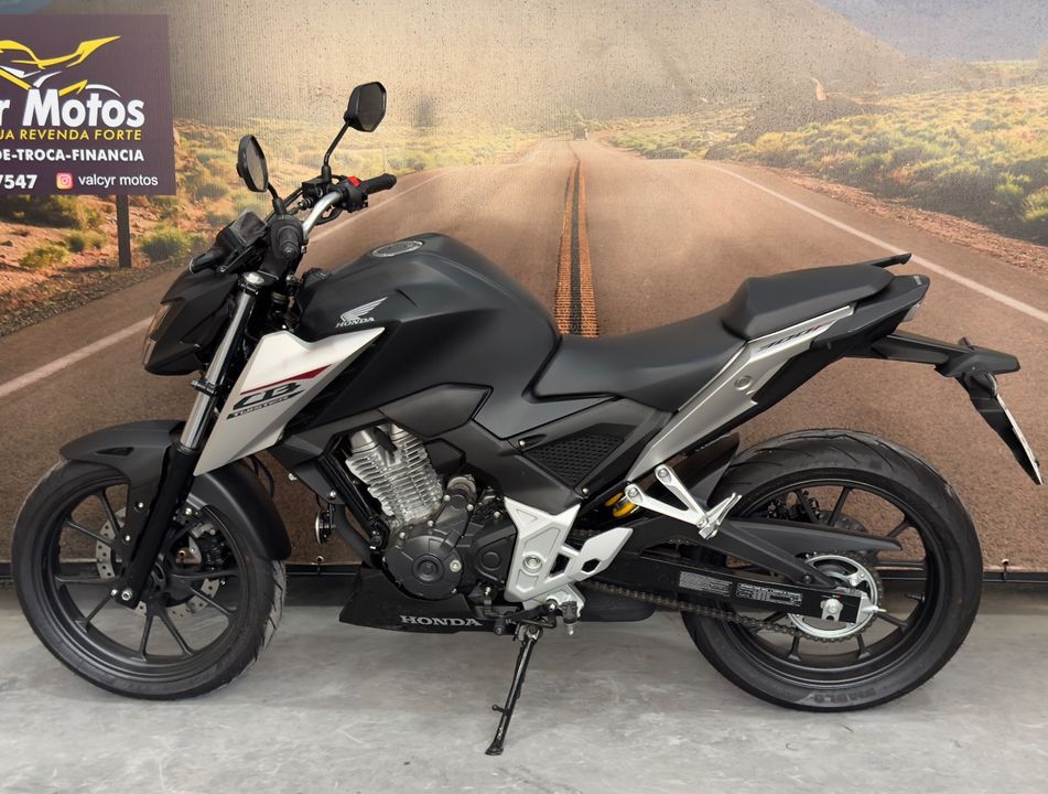 HONDA CB 300F Twister Flex