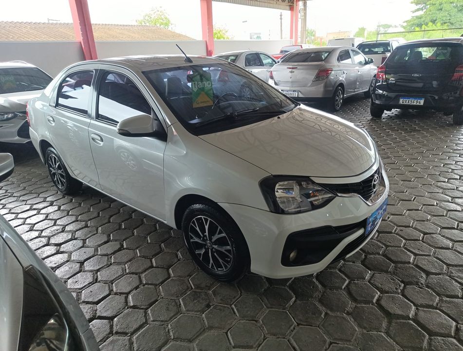 Toyota ETIOS PLATINUM Sed. 1.5 Flex 16V 4p Aut.