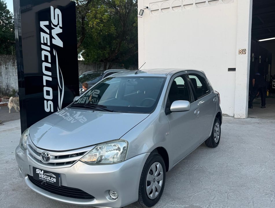 Toyota ETIOS XS  1.3 Flex 16V 5p Mec.