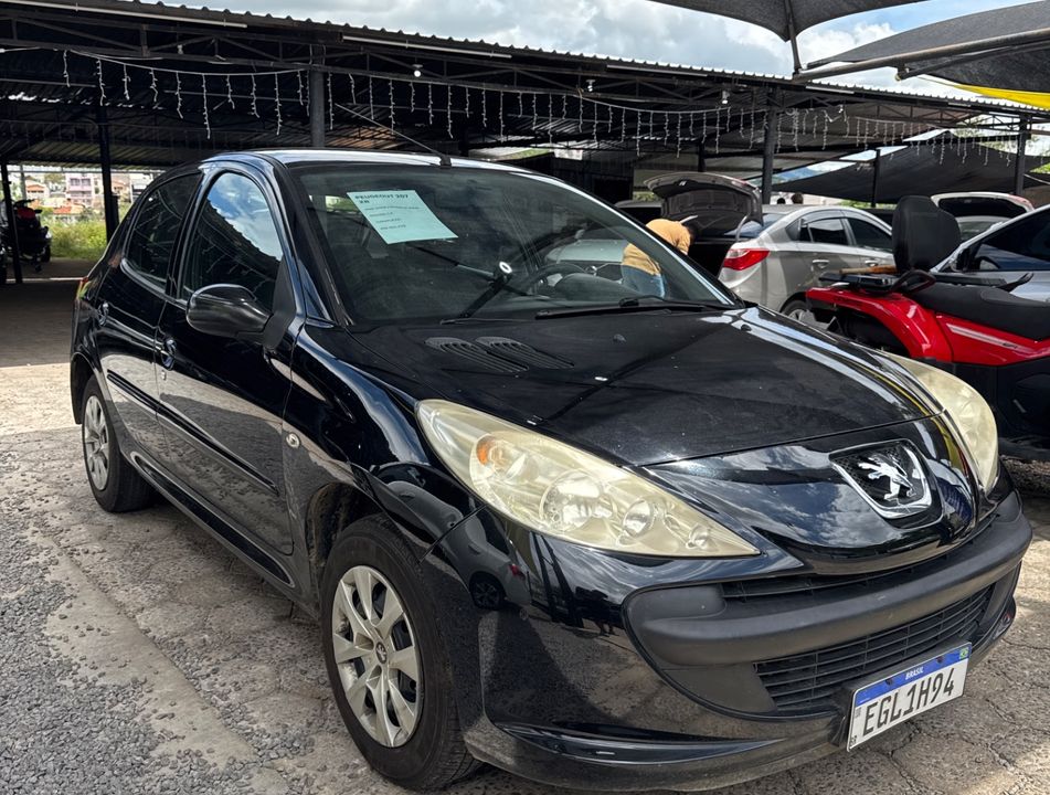 Peugeot 207 XR 1.4 Flex 8V 5p