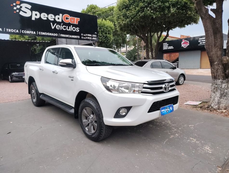 Toyota Hilux CD SRV 4x4 2.7 Flex 16V Aut.