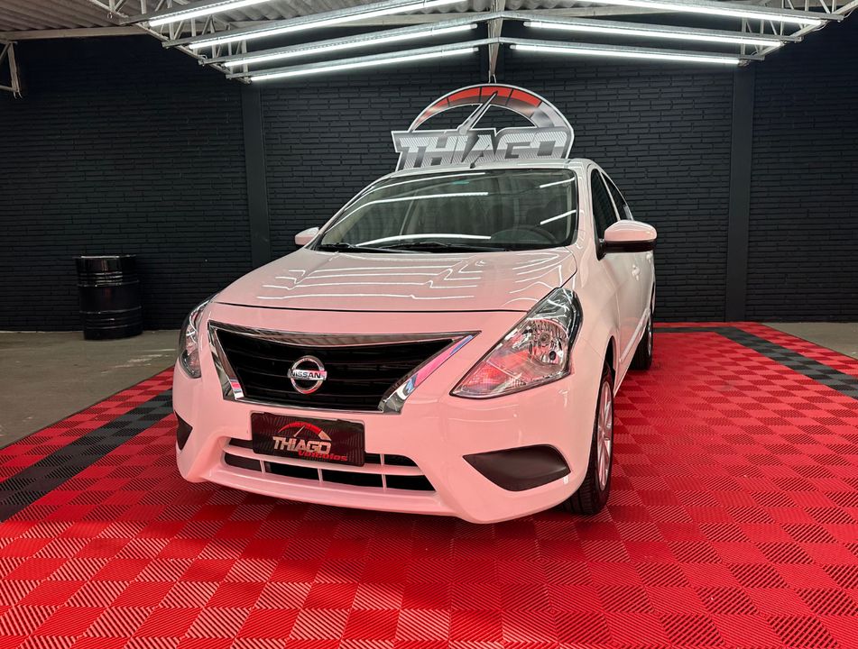 Nissan VERSA 1.0 12V FlexStart 4p Mec.