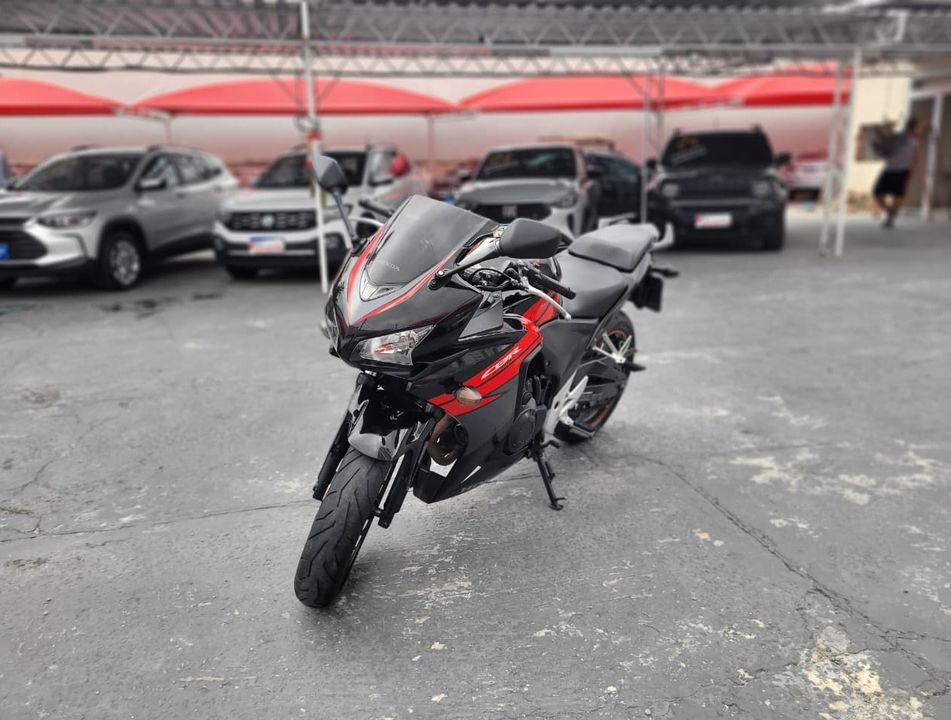 HONDA CBR 500R