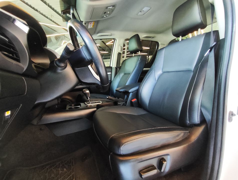 Toyota Hilux CD SRV 4x4 2.8 TDI Diesel Aut.